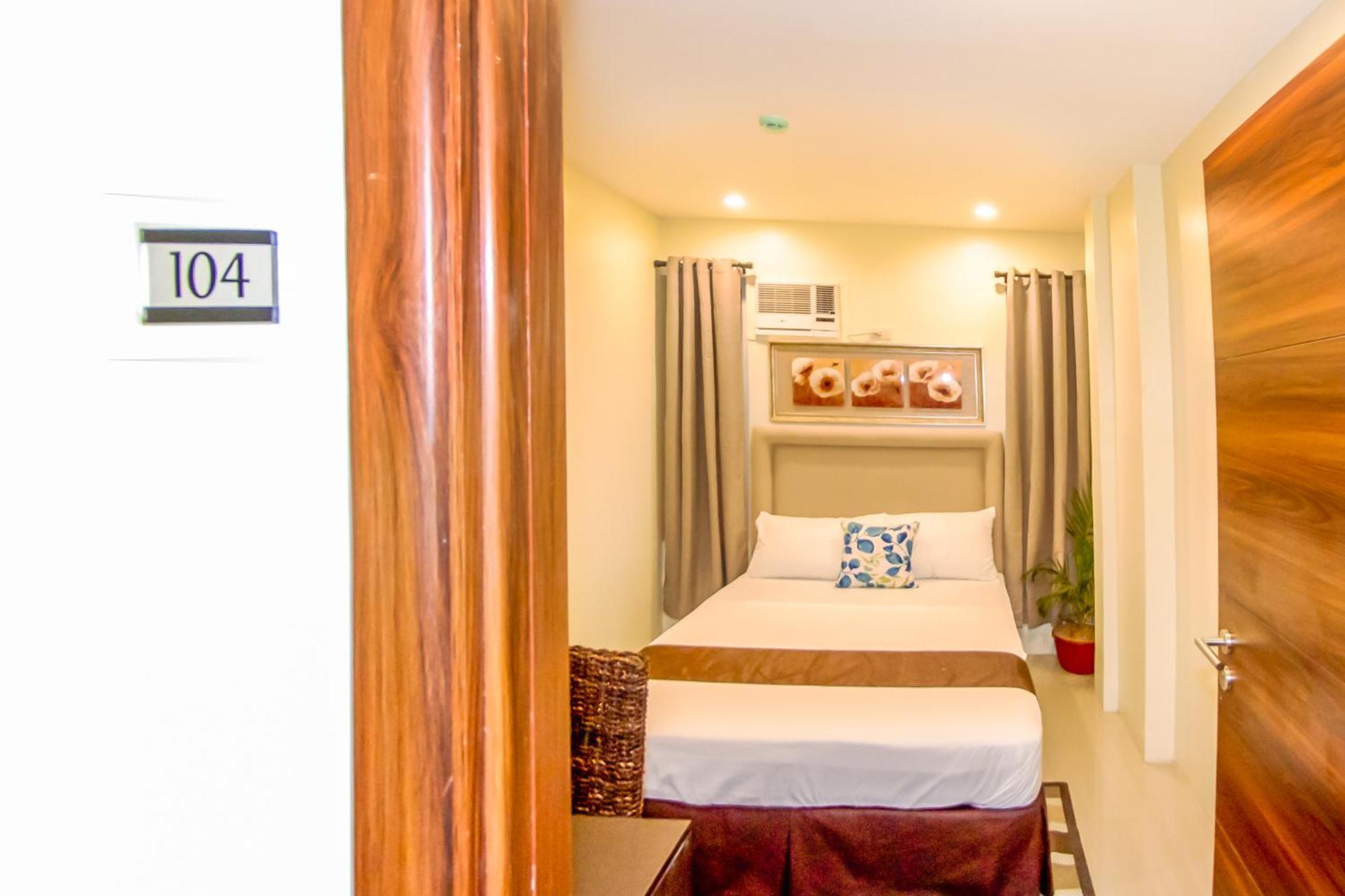 Verovino Suites Cebu Exteriör bild