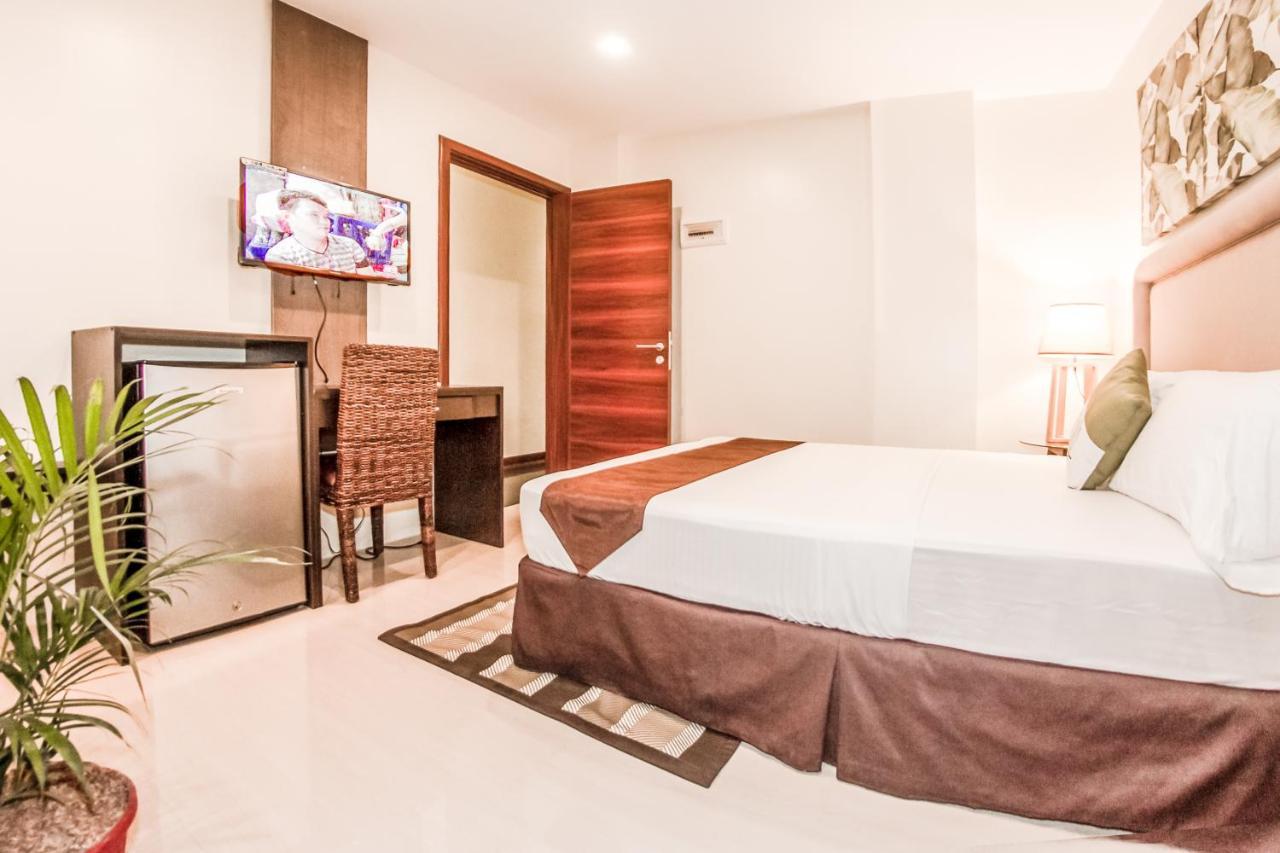 Verovino Suites Cebu Exteriör bild