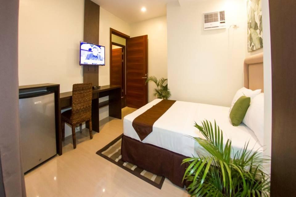 Verovino Suites Cebu Exteriör bild