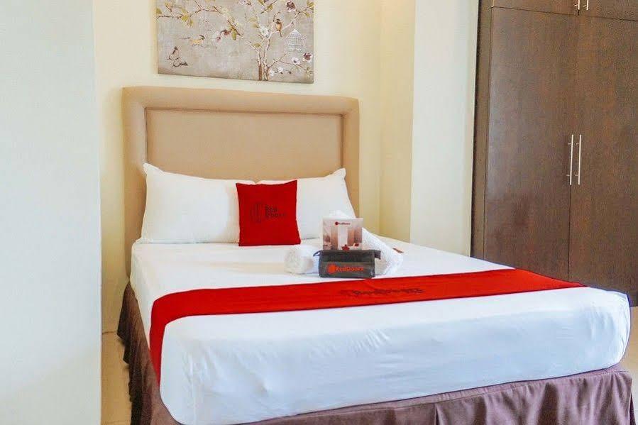 Verovino Suites Cebu Exteriör bild