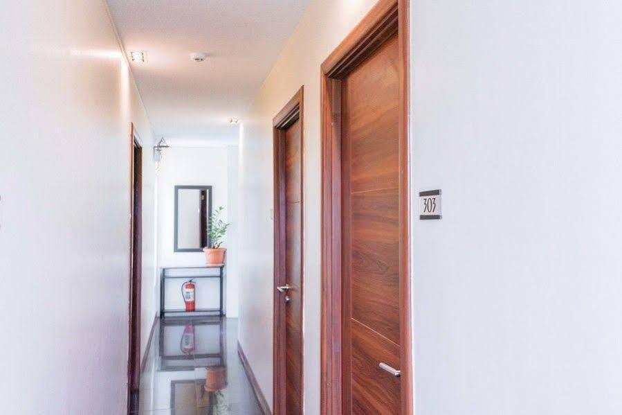 Verovino Suites Cebu Exteriör bild